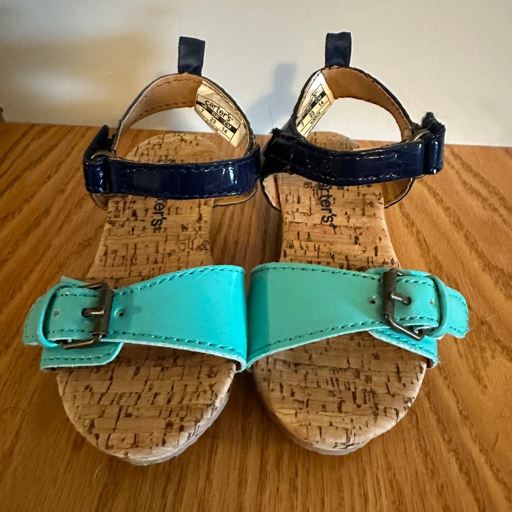 size 7 toddler carters sandels with little heal